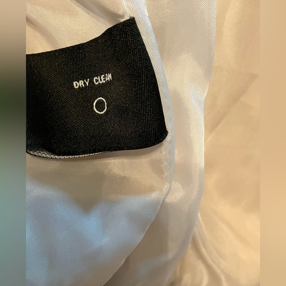 Size Small Coffee Shop New York Faux Fur Coat Lined inside Color Beige - Picture 12 of 14